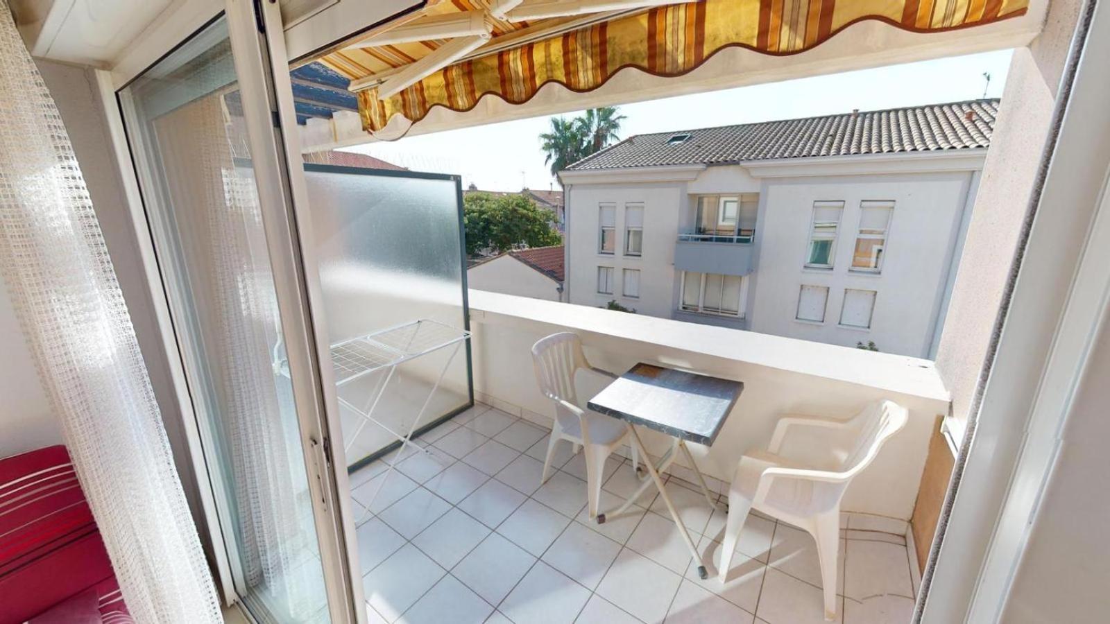 T2 Clim Avec Terrasse Et Place De Parking Privative Balaruc-les-Bains Exterior foto